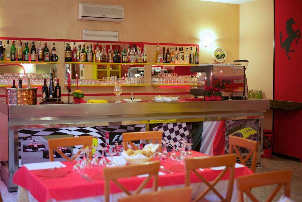 Hotel Europa Modena Esterno foto