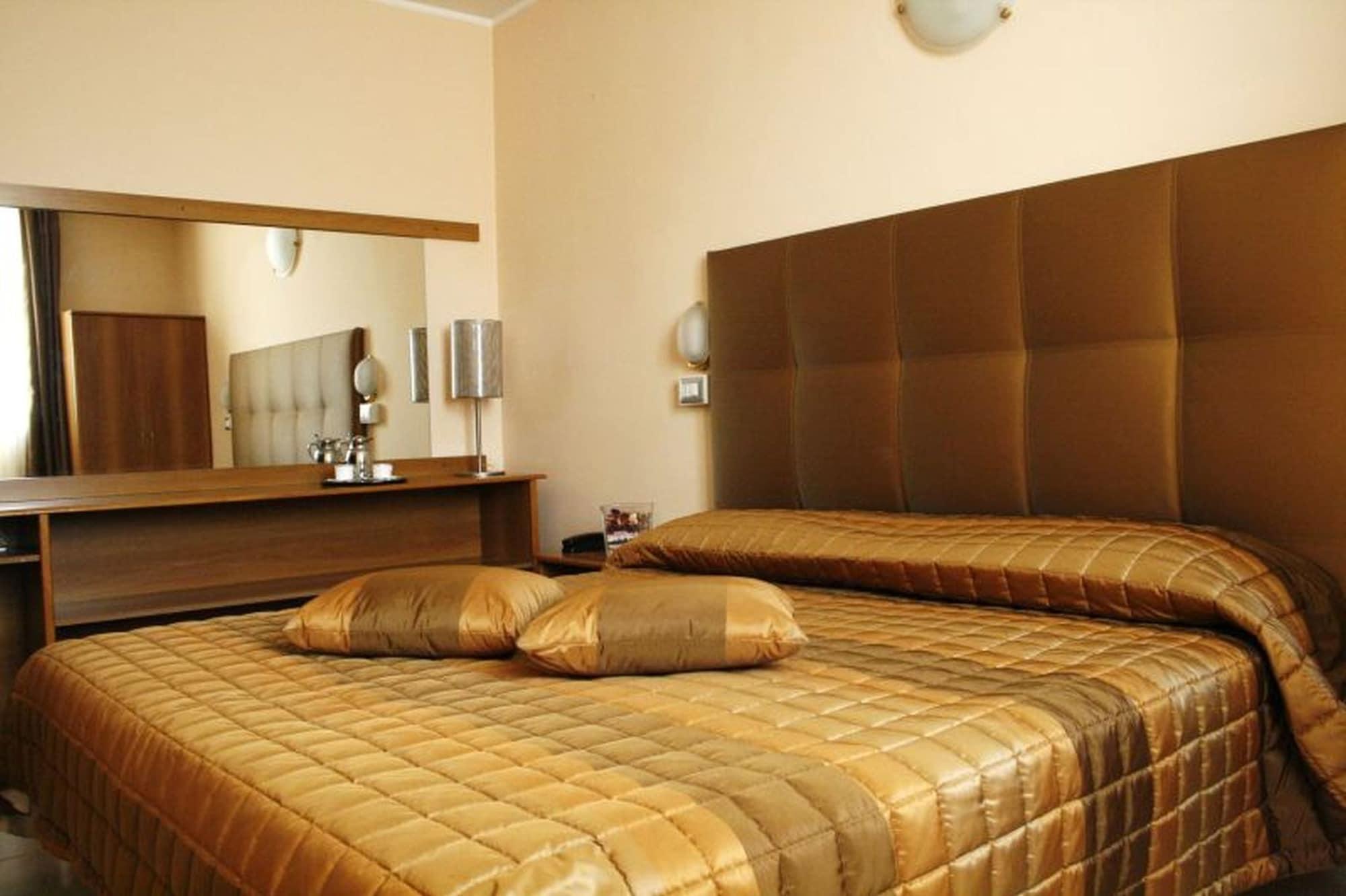 Hotel Europa Modena Esterno foto