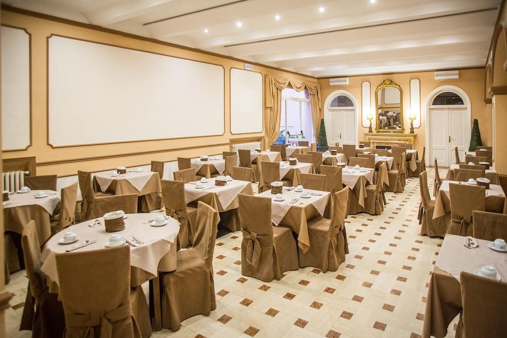 Hotel Europa Modena Esterno foto
