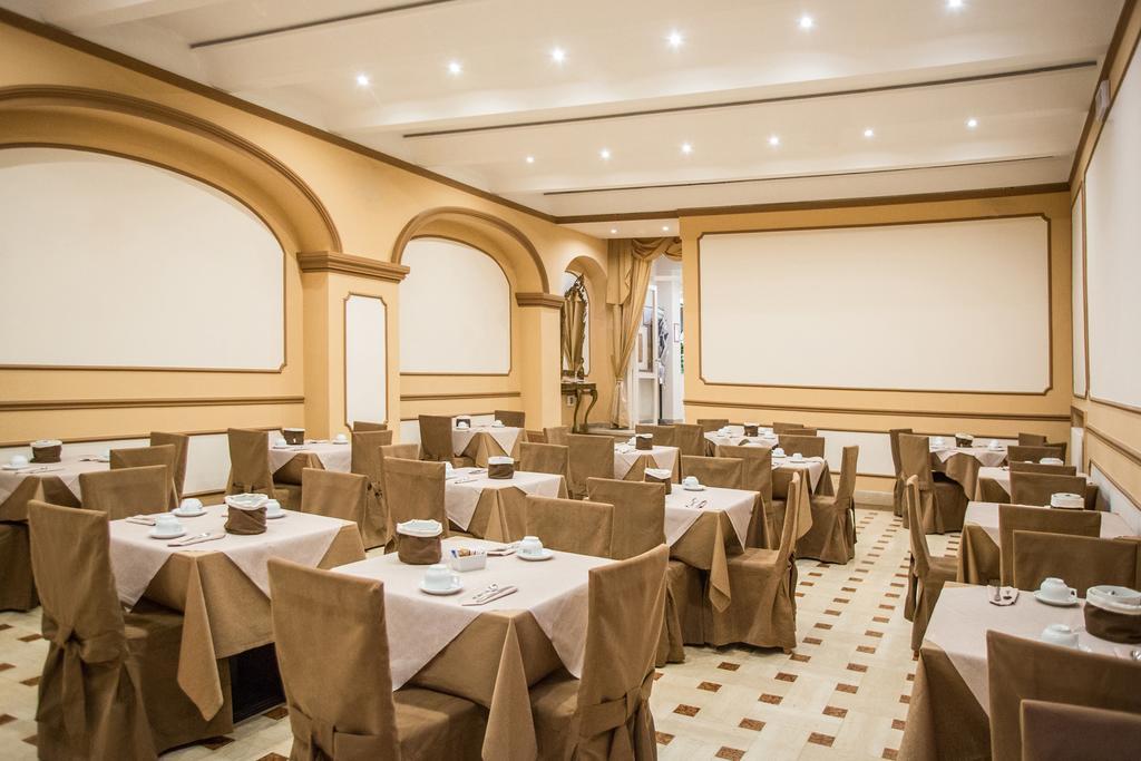 Hotel Europa Modena Esterno foto